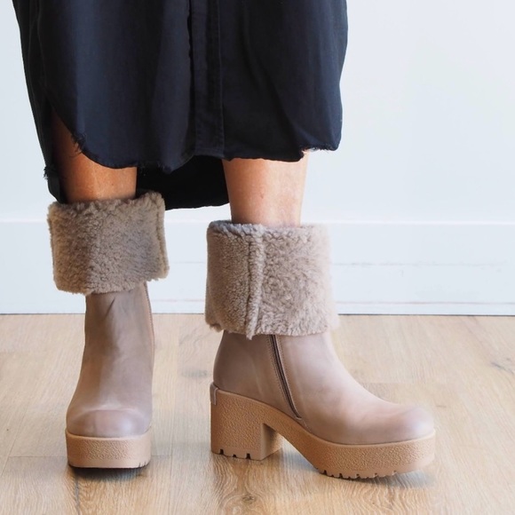 NWOT Patrizia Bonfanti Zadie Camel Shearling Lined Bootie Size 36 - Picture 2 of 3